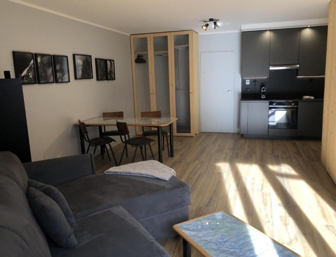 Base Camp Vue Mont Blanc Centre Appartamento *